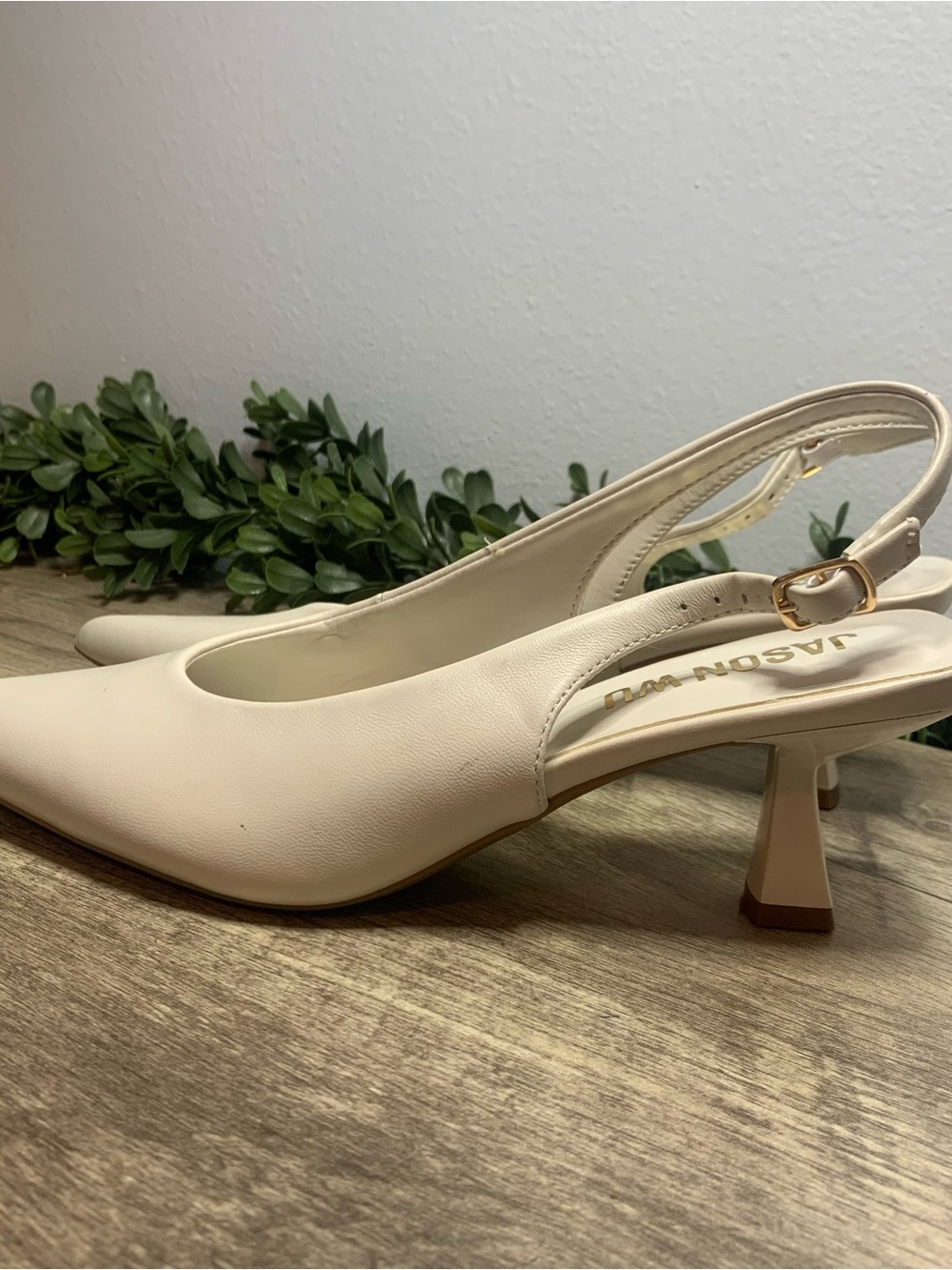 Jason Wu Bosna Ivory Pointed-Toe Slingback Kitten Heel Pumps Ladies size 8